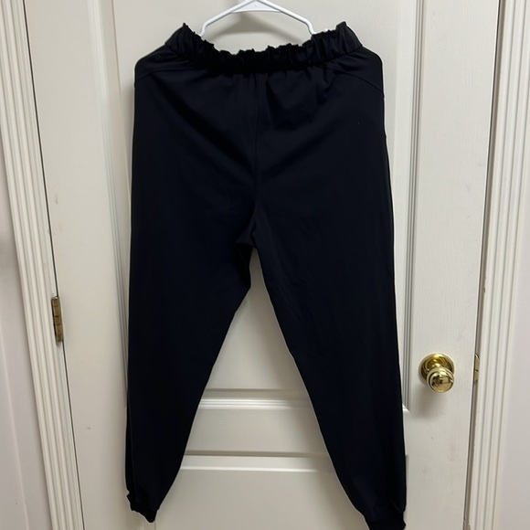 Lululemon Keep Moving Jogger | Size 6 Black - Picture 5 of 10